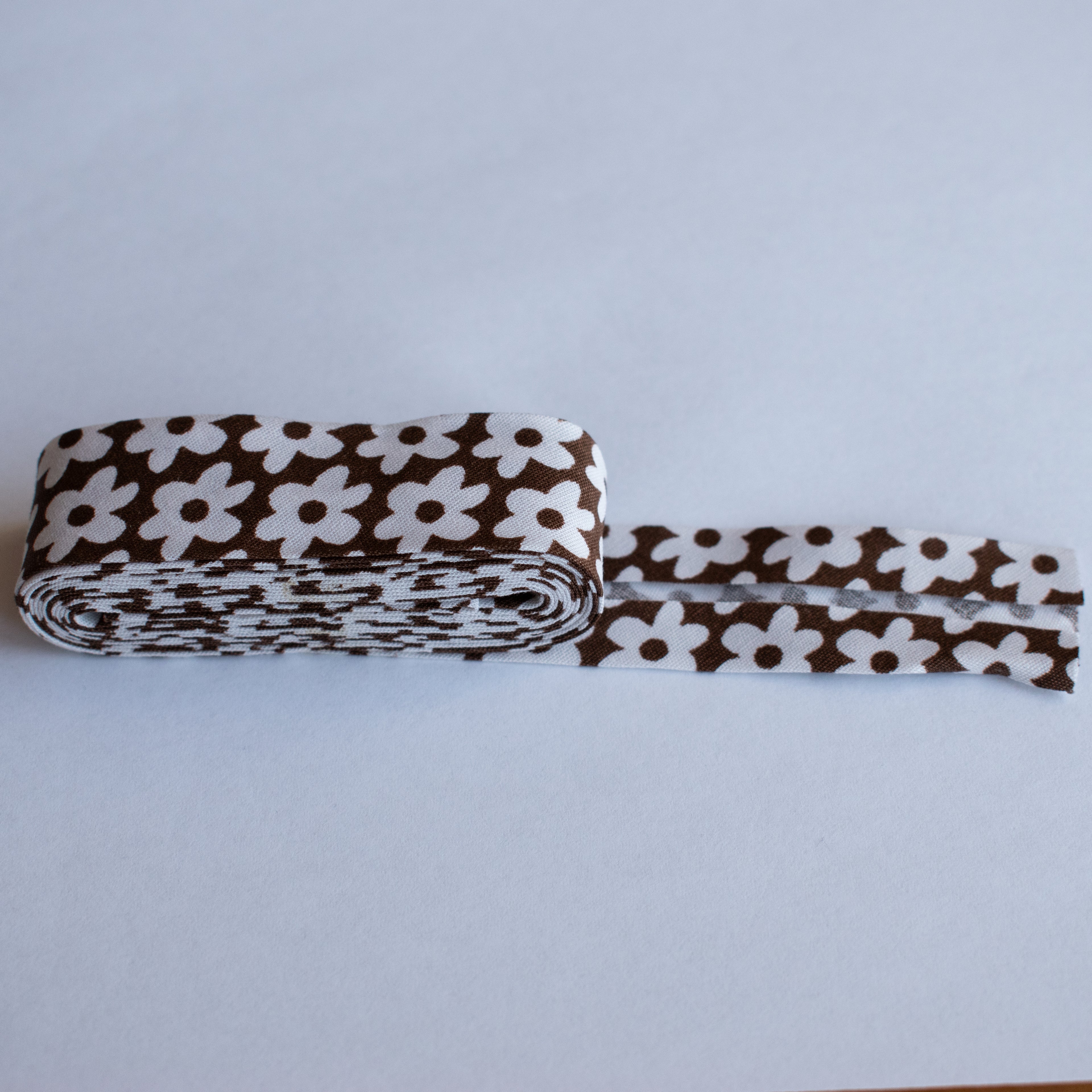 Edging tape Bias Flowers 20mm