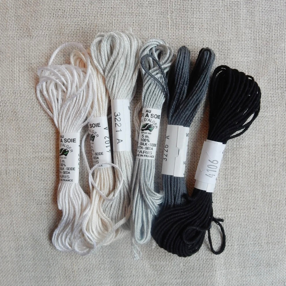 Soie d'Alger Thread Set Greyscale
